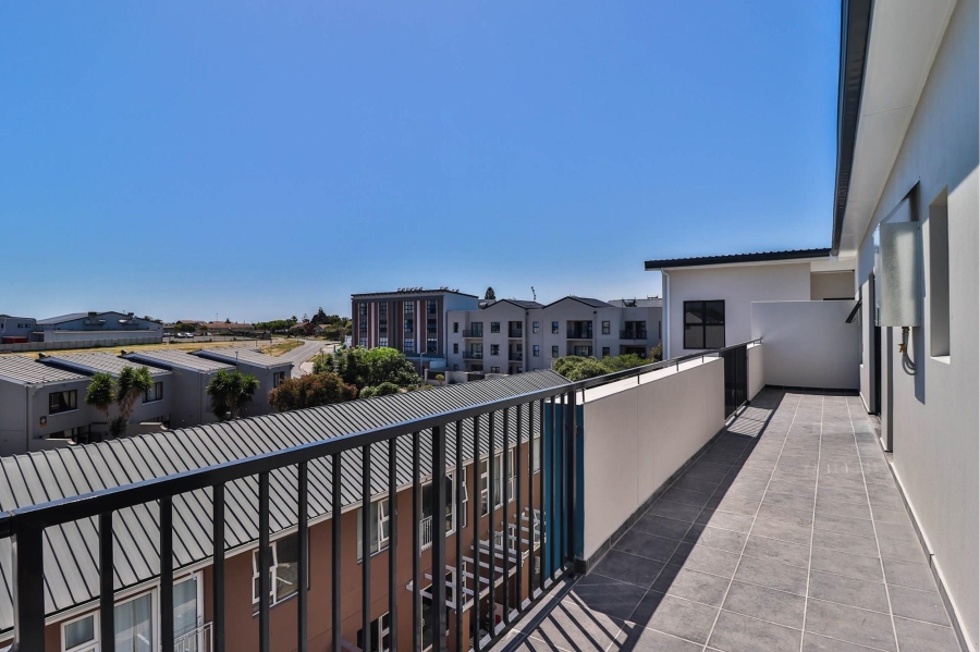 2 Bedroom Property for Sale in Table View Western Cape